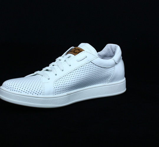 Кеды Женские кожаные VERSAL К 1010 белый перфорация