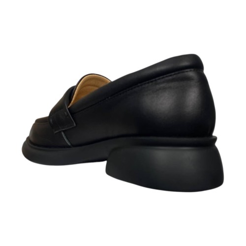 Лоферы женские кожаные ILONA 631/189 черные