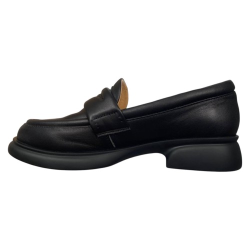 Лоферы женские кожаные ILONA 631/189 черные