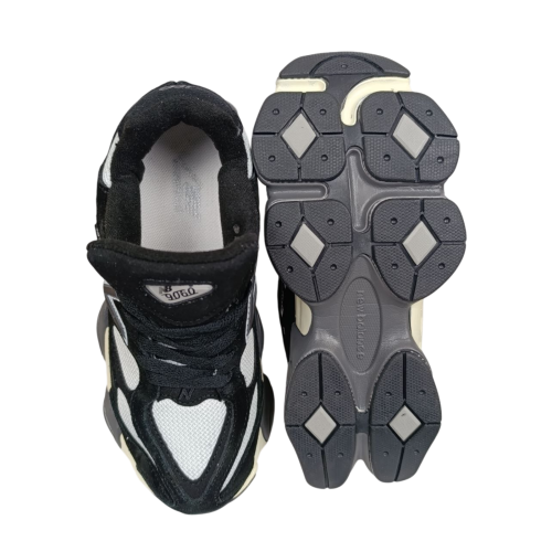 Кросівки жіночі текстильні New Balance 9060-14 чорно-білі