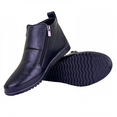 Ботинки Женские кожаные VIOLETA 081 черный