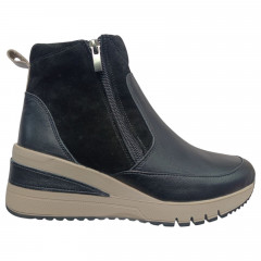 Ботинки женские кожаные VLADEKS 1490 01 черный мех