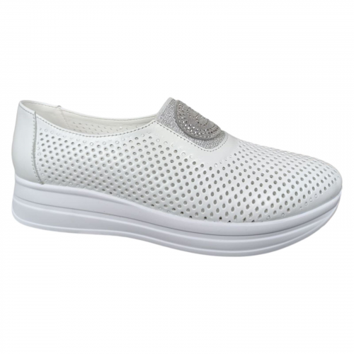 Лоферы женские кожаные U.SPIRIT 1020 белые перфорация