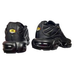 Кроссовки мужские текстильные NIKE AIR MAX TN PLUS 604133 черные