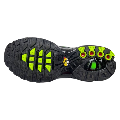 Кроссовки мужские текстильные NIKE AIR MAX TN PLUS A0018-7 черно-зеленые