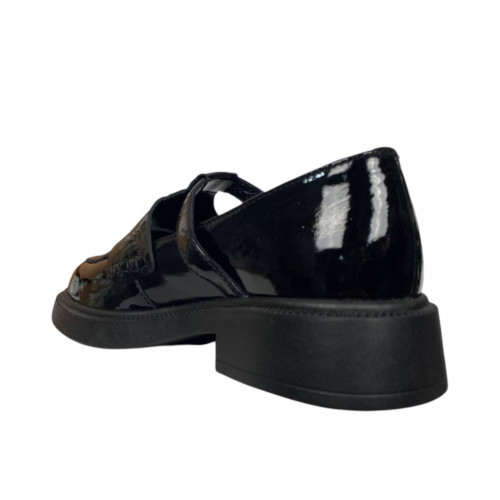 Лофери жіночі шкіряні лак ILONA 619/826 чорні