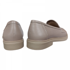 Лоферы женские кожаные CAMELLIA 240/1 07 бежевые