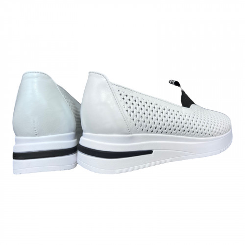 Сліпони Жіночі шкіряні ALEXA 711 білий