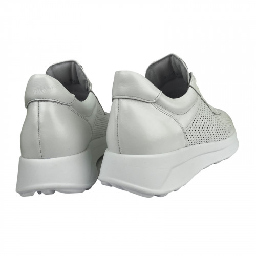 Кросівки Жіночі шкіряні SCORPION 3417 05 # білий