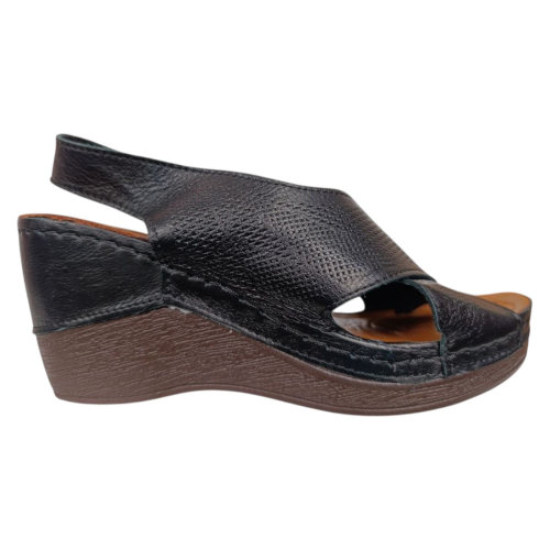 Женские кожаные босоножки ATO 1039 01 черные