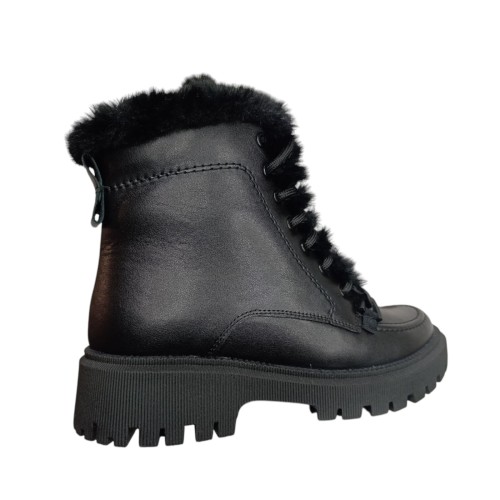 Черевики жіночі шкіряні Madam 11752  чорний  хутро 