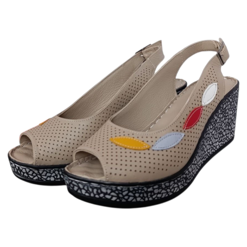 Босоніжкі жіночі шкіряні ATO 2033 бежеві 