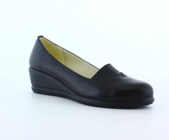 Туфли женские кожаные BLESSO 39 черный