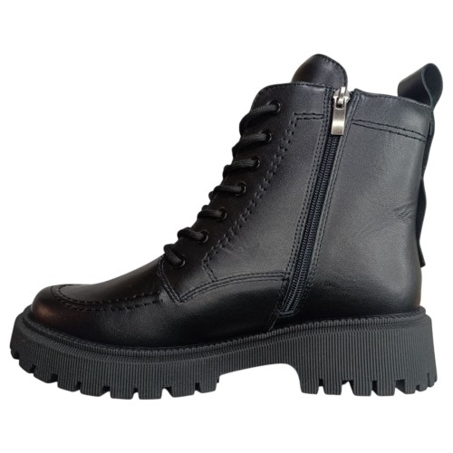 Ботинки женские кожаные MADAM 24106 черный мех