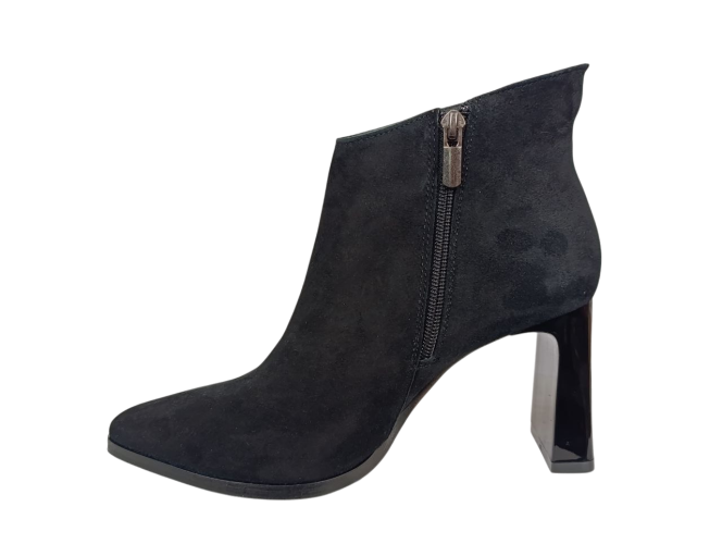 Ботинки женские замшевые ILONA 951/872 черные каблук байка