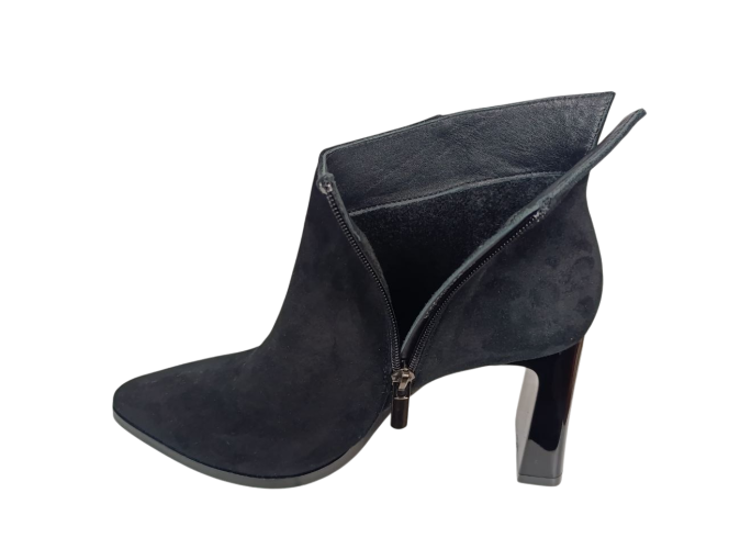 Ботинки женские замшевые ILONA 951/872 черные каблук байка