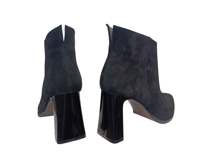 Ботинки женские замшевые ILONA 951/872 черные каблук байка