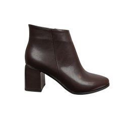 Ботинки женские кожаные ILONA 483/49 08 коричневые каблук байка