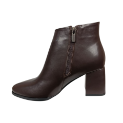 Ботинки женские кожаные ILONA 483/49 08 коричневые каблук байка