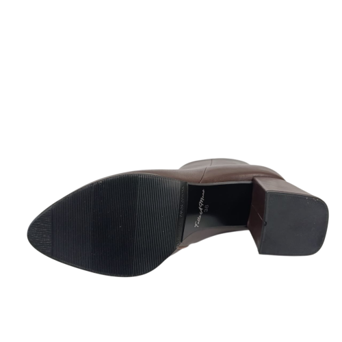 Ботинки женские кожаные ILONA 483/49 08 коричневые каблук байка