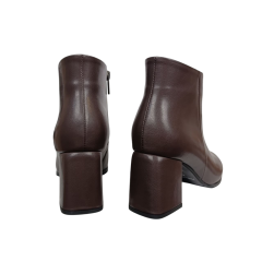 Ботинки женские кожаные ILONA 483/49 08 коричневые каблук байка