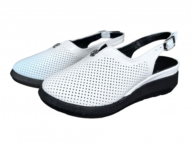 Босоножки Женские кожаные ANDALINI 1812 белый