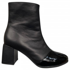 Черевики жіночі шкіряні каблук ILONA 552/49 чорні байка