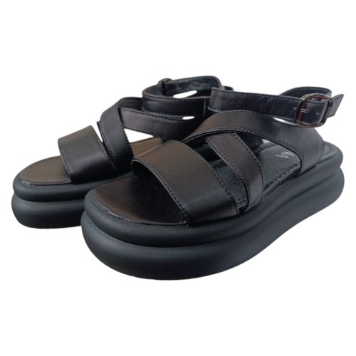 Босоножки женские кожаные ILONA 690/411 01 черные