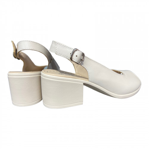 Босоножки Женские кожаные AURIS 360 бежевый