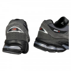 Кроссовки мужские кожаные New Balance 2002-4 серые