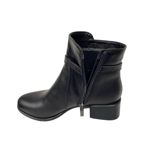 Ботинки женские кожаные KATRIN 30 01 черные каблук байка