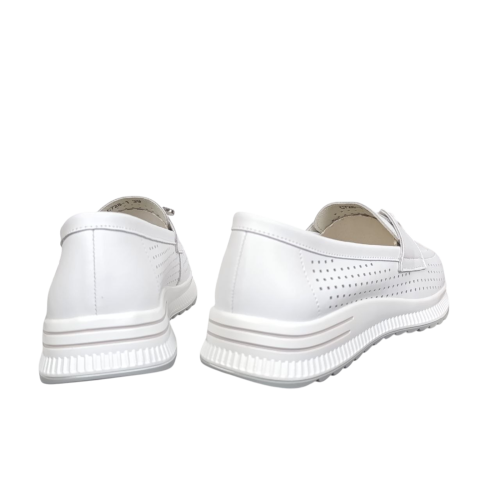 Мокасины женские кожаные KDSL C728-1 белые перфорация