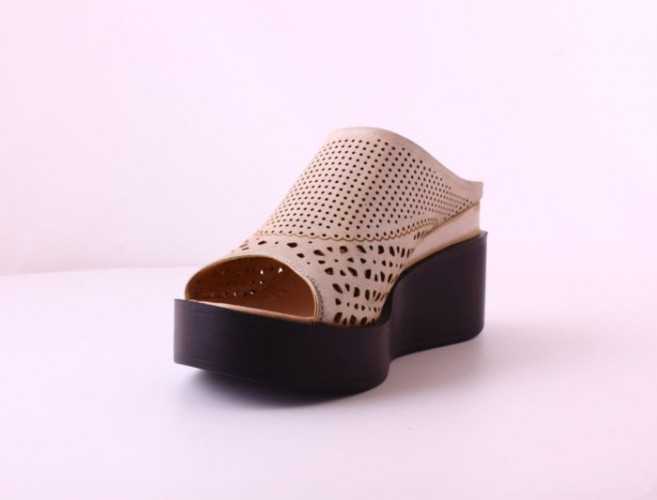 Шльопанці Жіночі шкіряні LSD 736 122 53