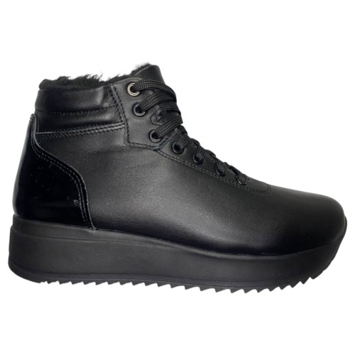 Ботинки женские кожаные BL-SISTEM 688 01 черный мех