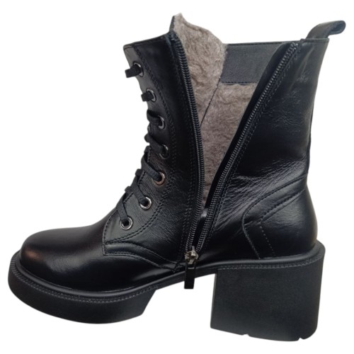 Ботинки женские кожаные TEMP 124 24 01 каблук черный мех