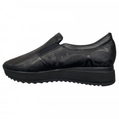 Туфли женские кожаные MADAM 2218 черные