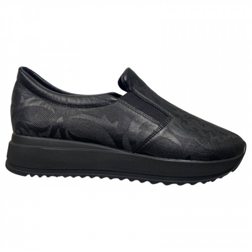 Туфли женские кожаные MADAM 2218 черные