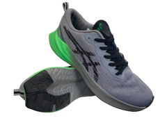 Кроссовки мужские текстильные ASICS Novablast3 A2788-2 серые
