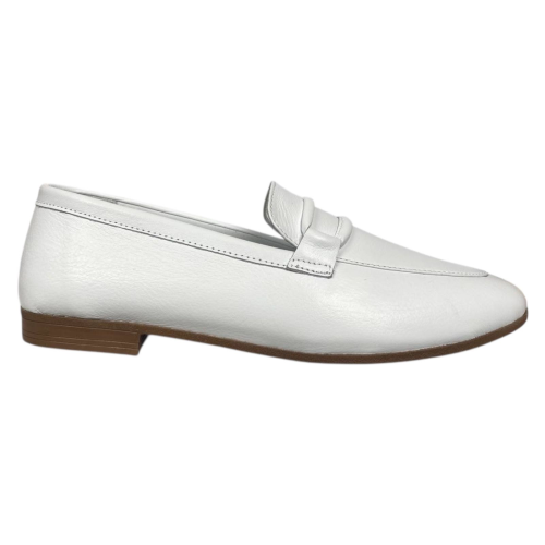 Лоферы женские кожаные ATO 04515 05 белые