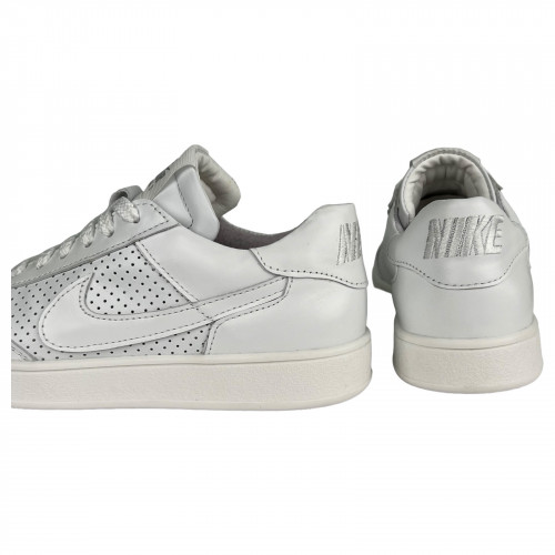 Кроссовки Женские кожаные VERSAL П2110 белый перфорация