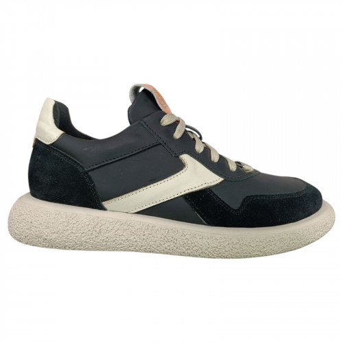 Кроссовки женские кожаные GORNELIA 249/1 черные молочные