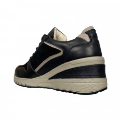 Кроссовки женские кожаные VLADEKS 1279 01 черные