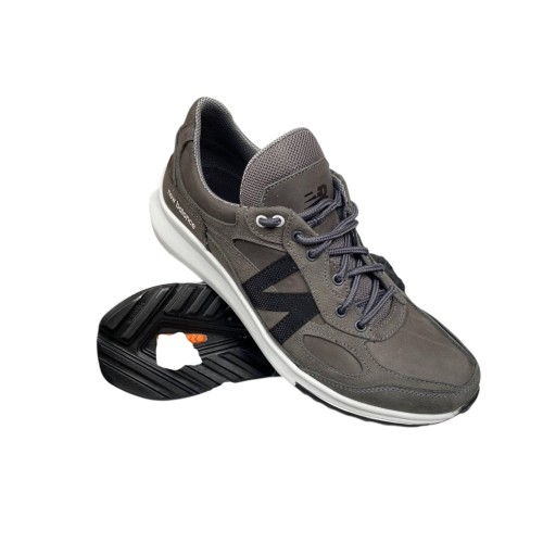 Кросівки чоловічі шкіряні ICEFIELD NB 04 46 сірі