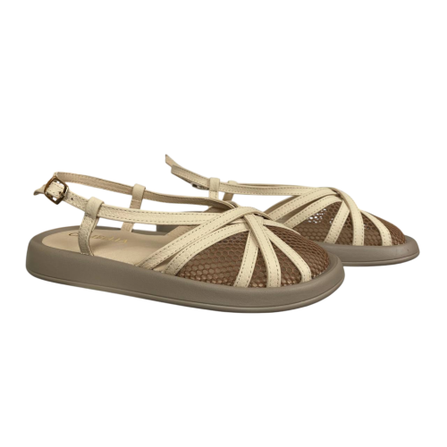 Босоножки женские кожаные CAMELLIA 423 16 молочная лат.