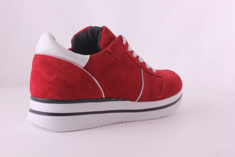 Кроссовки Женские кожаные URBAN 821 красный замш