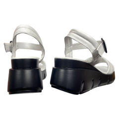 Босоножки женские кожаные BLESSO C306 05 белые