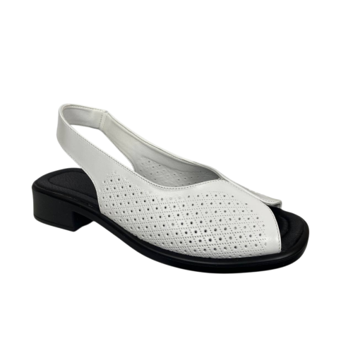 Босоножки женские кожаные FOOT STEP 488 05 белые