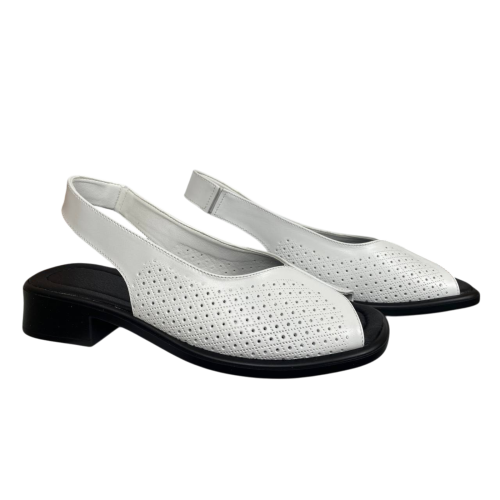 Босоножки женские кожаные FOOT STEP 488 05 белые