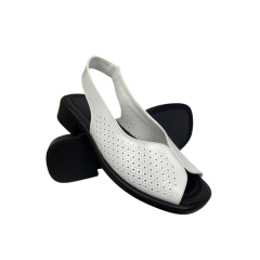 Босоножки женские кожаные FOOT STEP 488 05 белые