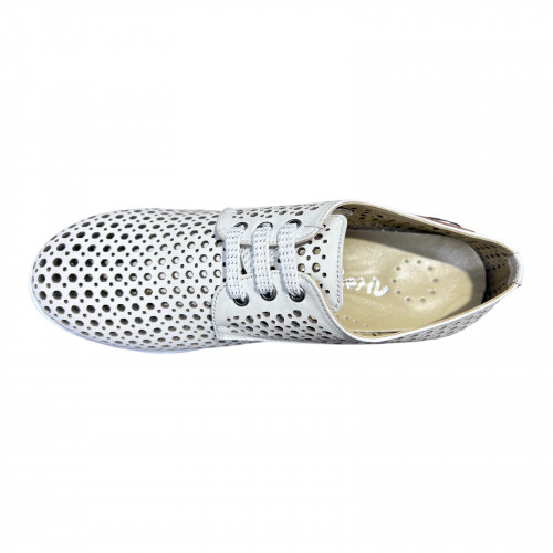 Снікери Жіночі шкіряні VIOLETA 121 05 білий